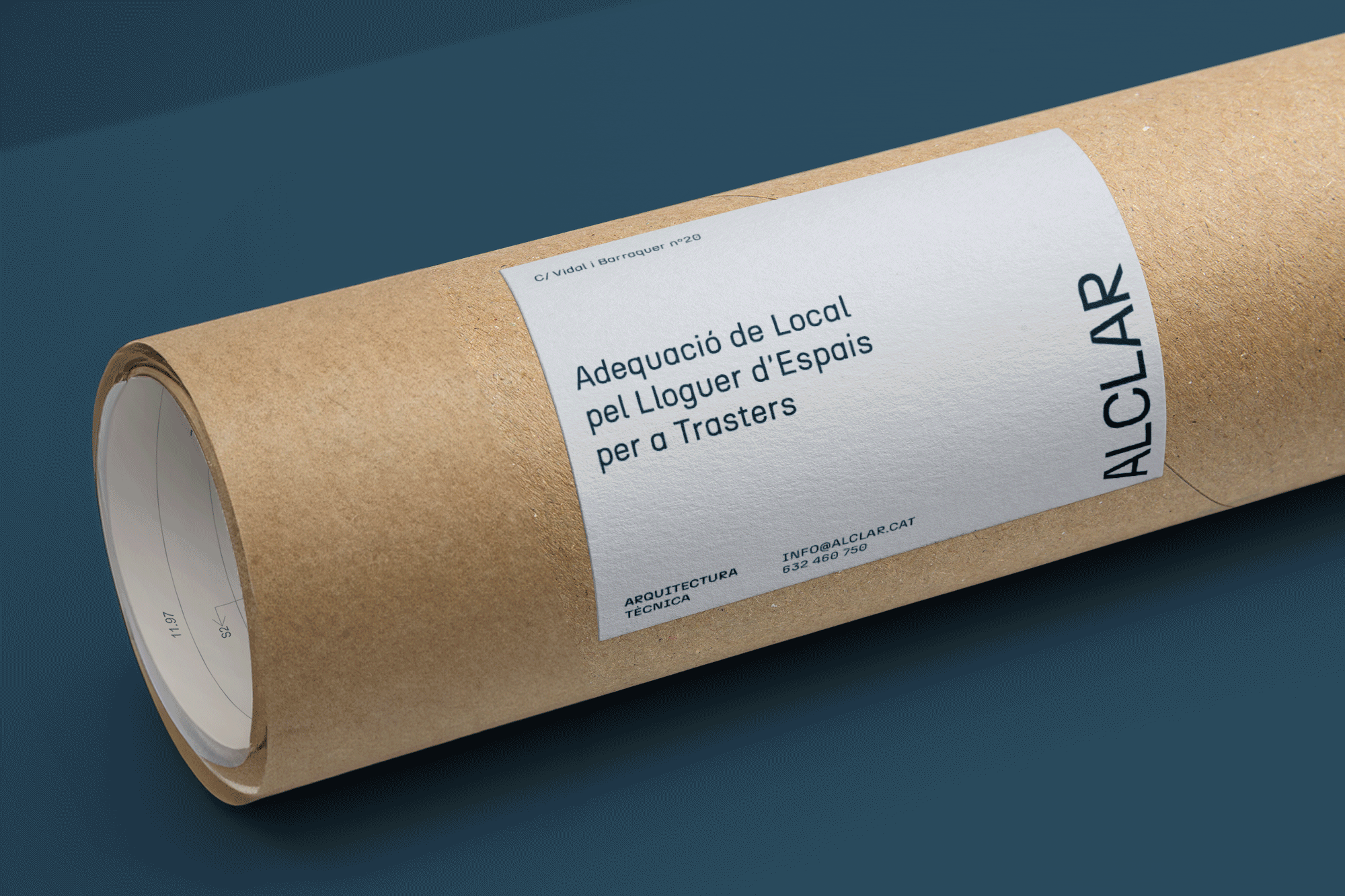 Cardboard-Tube-Packaging-MockUp-animat2400x1600
